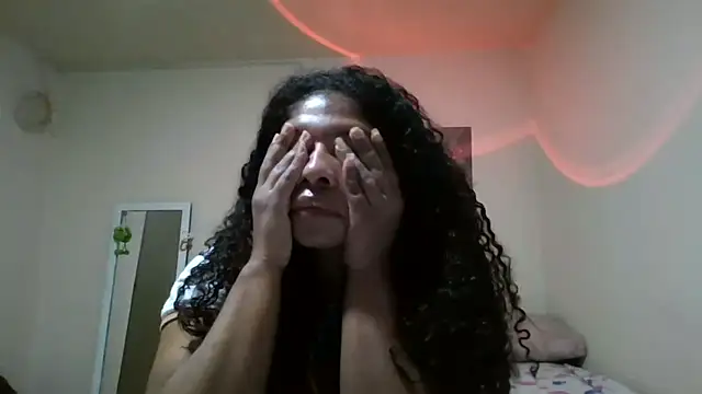 Snapshot of Ivon-09 chatting on May 21, 2026, 11:50 am Ivon-09 online show from May 21, 2026, 11:50 am