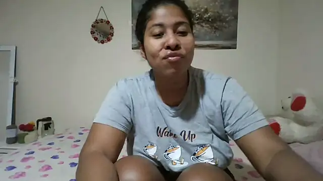 Snapshot of Ivon-09 chatting on May 27, 2026, 12:02 pm Ivon-09 online show from May 27, 2026, 12:02 pm