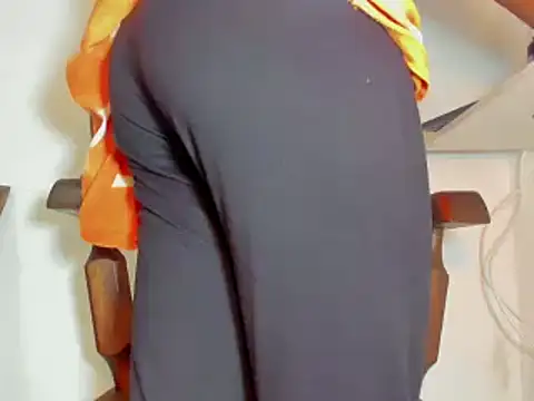 Aniilethebonny online show from February 28, 2025, 5:04 pm