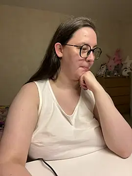 hungry1bunny online show from February 4, 2025, 11:38 pm