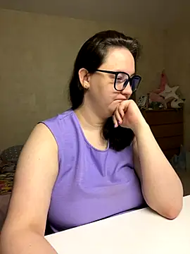 hungry1bunny online show from December 5, 2025, 7:43 pm