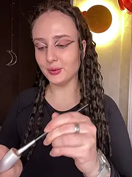 Snapshot of AnnaRichmond chatting on February 18, 2025, 2:59 am AnnaRichmond online show from February 18, 2025, 2:59 am