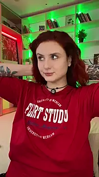 Snapshot of AnnaRichmond chatting on December 5, 2025, 12:30 am AnnaRichmond online show from December 5, 2025, 12:30 am