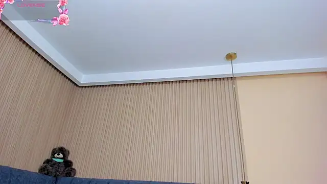 kathecute   online show from December 23, 2025, 1:36 am