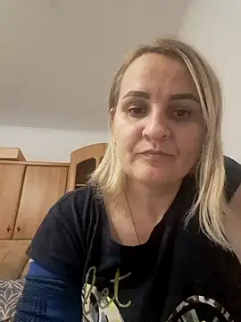 Malichkaanna30 online show from December 16, 2024, 6:27 pm