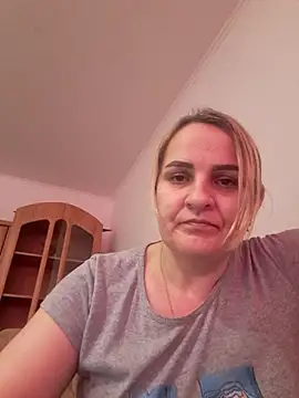 Malichkaanna30 online show from February 11, 2025, 1:41 pm