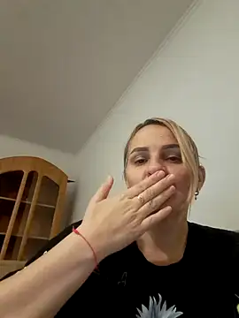 Malichkaanna30 online show from February 14, 2025, 5:46 pm