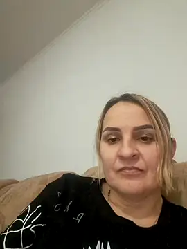 Malichkaanna30 online show from March 2, 2025, 7:02 pm