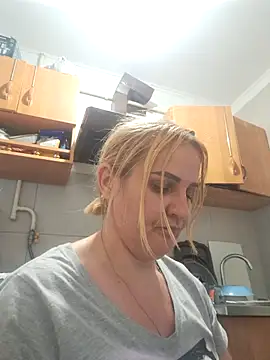 Malichkaanna30 online show from September 11, 2025, 1:11 pm