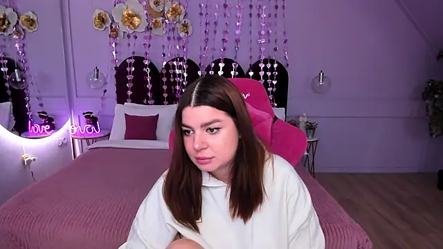 MelanieCarterr online show from February 10, 2026, 5:22 am