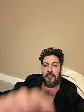 hardfloppycocktoplaywith online show from April 28, 2026, 8:08 am