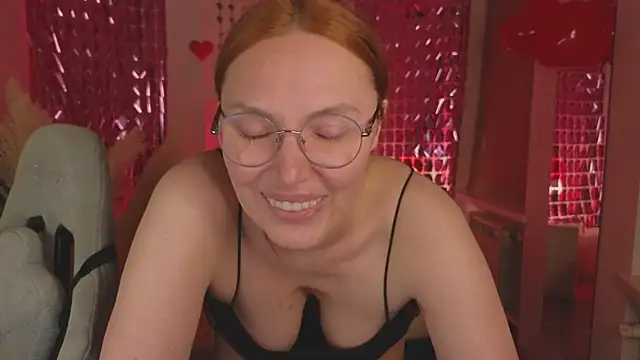 Love Call online show from February 5, 2025, 11:23 am