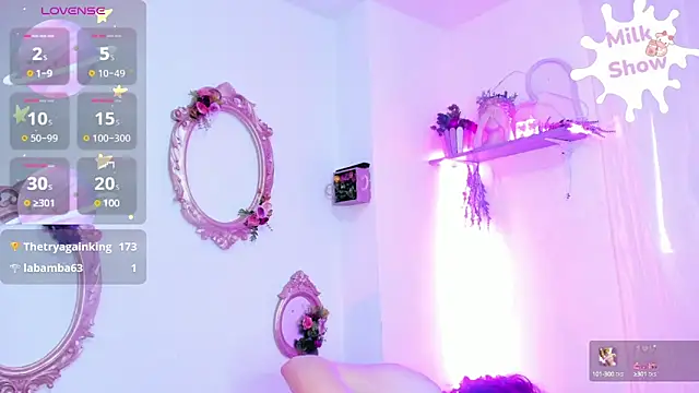 Snapshot of danna_uwu_ chatting on February 11, 2025, 10:07 pm danna uwu online show from February 11, 2025, 10:07 pm