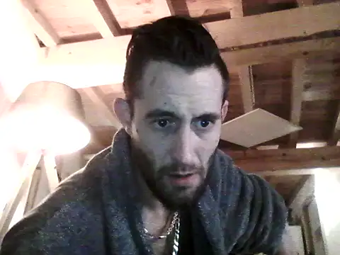 Snapshot of Bigkisslove chatting on February 8, 2026, 5:22 am Bigkisslove online show from February 8, 2026, 5:22 am