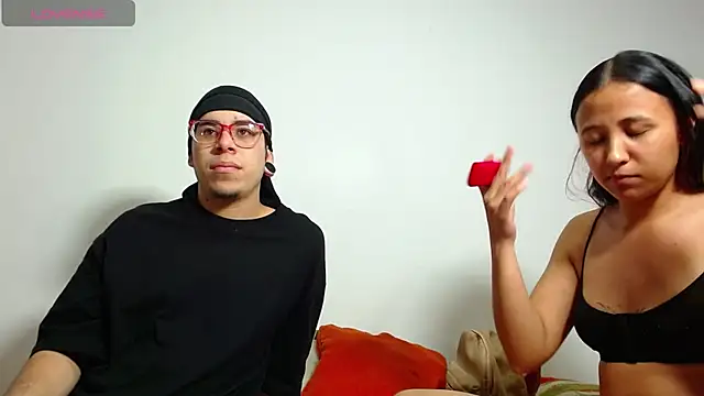 Snapshot of Hot_Teens69 chatting on December 12, 2024, 2:59 am Hot Teens69 online show from December 12, 2024, 2:59 am