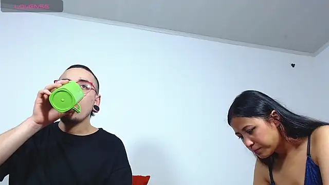 Snapshot of Hot_Teens69 chatting on December 27, 2024, 9:54 pm Hot Teens69 online show from December 27, 2024, 9:54 pm