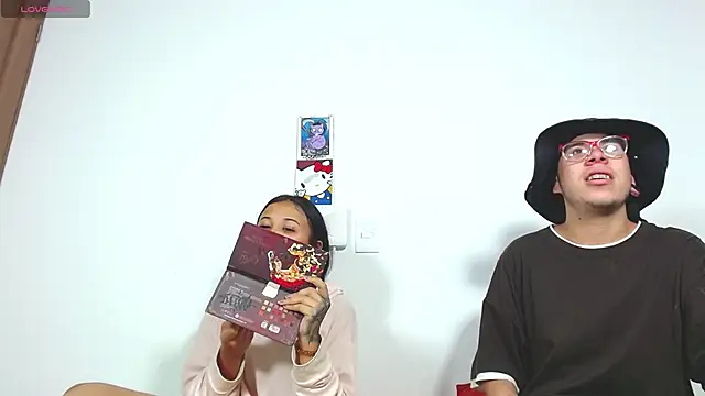 Snapshot of Hot_Teens69 chatting on January 17, 2025, 12:42 am Hot Teens69 online show from January 17, 2025, 12:42 am