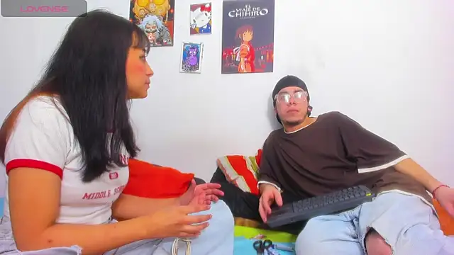 Snapshot of Hot_Teens69 chatting on September 11, 2025, 5:51 am Hot Teens69 online show from September 11, 2025, 5:51 am