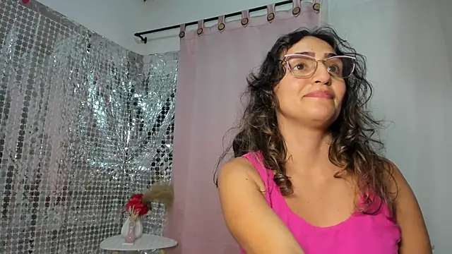 misshiccups online show from September 10, 2025, 2:22 am