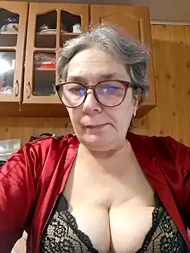 Snapshot of IrinaSweet54 chatting on November 6, 2025, 9:10 am IrinaSweet54 online show from November 6, 2025, 9:10 am