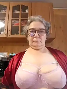 Snapshot of IrinaSweet54 chatting on November 11, 2025, 7:19 am IrinaSweet54 online show from November 11, 2025, 7:19 am