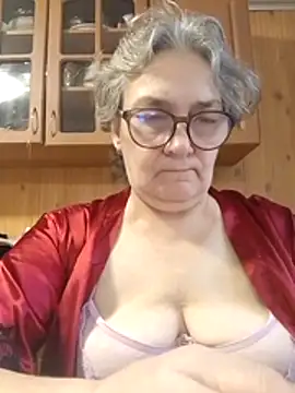 Snapshot of IrinaSweet54 chatting on November 27, 2025, 7:54 am IrinaSweet54 online show from November 27, 2025, 7:54 am