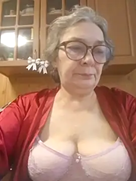 Snapshot of IrinaSweet54 chatting on December 1, 2025, 8:41 am IrinaSweet54 online show from December 1, 2025, 8:41 am