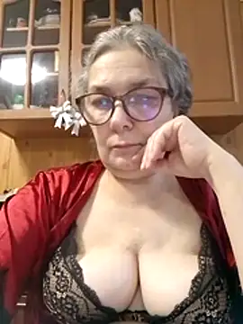 Snapshot of IrinaSweet54 chatting on December 4, 2025, 8:12 am IrinaSweet54 online show from December 4, 2025, 8:12 am