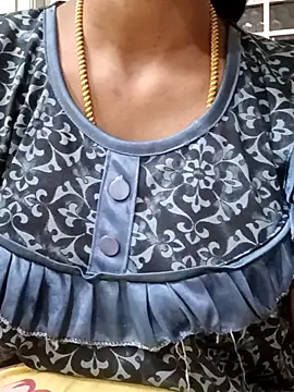 Ambika01 online show from December 2, 2025, 1:28 pm