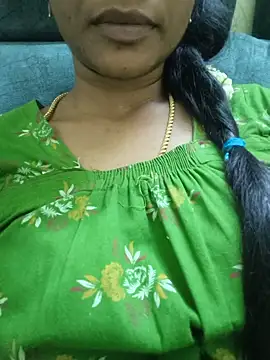 Ambika01 online show from May 22, 2026, 2:22 pm