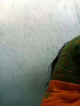 Snapshot of anusiya01 chatting on February 15, 2025, 2:15 am anusiya01 online show from February 15, 2025, 2:15 am