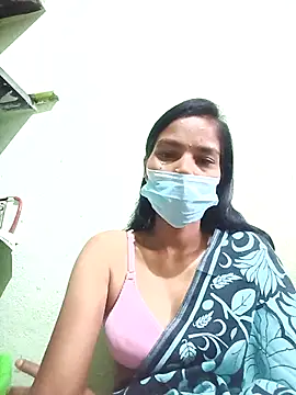 Snapshot of anusiya01 chatting on November 24, 2025, 2:33 am anusiya01 online show from November 24, 2025, 2:33 am