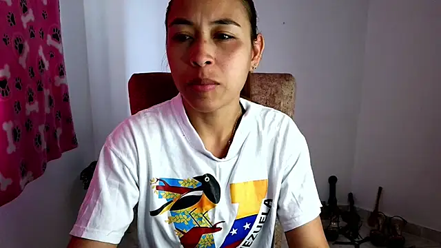 Snapshot of asiri_smith chatting on June 30, 2026, 2:40 pm asiri smith online show from June 30, 2026, 2:40 pm