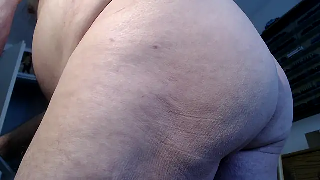 Snapshot of utilisasinus chatting on January 11, 2025, 9:26 am utilisasinus online show from January 11, 2025, 9:26 am