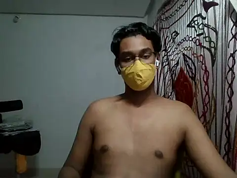 Snapshot of brownguy1234 chatting on February 21, 2025, 6:37 pm brownguy1234 online show from February 21, 2025, 6:37 pm