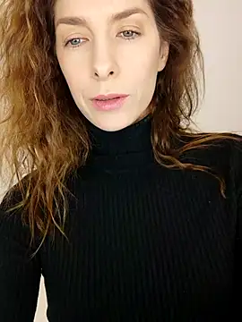 Snapshot of YourSuperModel chatting on November 23, 2025, 6:13 am YourSuperModel online show from November 23, 2025, 6:13 am