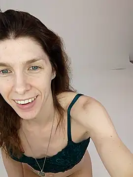 Snapshot of YourSuperModel chatting on April 18, 2026, 9:24 am YourSuperModel online show from April 18, 2026, 9:24 am