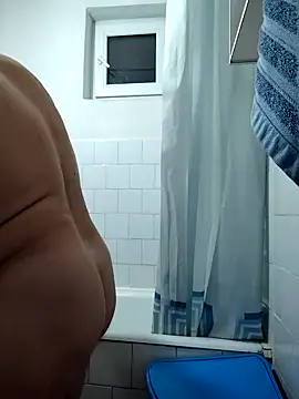 Snapshot of intx800 chatting on December 12, 2024, 3:21 am intx800 online show from December 12, 2024, 3:21 am