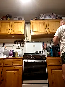 Snapshot of intx800 chatting on December 14, 2024, 3:07 am intx800 online show from December 14, 2024, 3:07 am