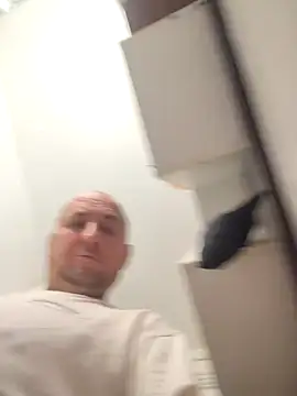 Snapshot of intx800 chatting on December 14, 2024, 6:24 am intx800 online show from December 14, 2024, 6:24 am