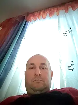 Snapshot of intx800 chatting on January 18, 2025, 2:44 pm intx800 online show from January 18, 2025, 2:44 pm