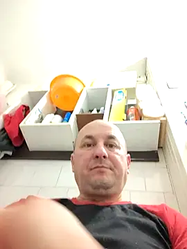 Snapshot of intx800 chatting on January 24, 2025, 9:47 pm intx800 online show from January 24, 2025, 9:47 pm