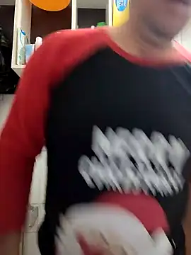 Snapshot of intx800 chatting on January 28, 2025, 3:15 am intx800 online show from January 28, 2025, 3:15 am