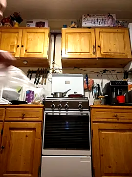 Snapshot of intx800 chatting on February 18, 2025, 3:10 am intx800 online show from February 18, 2025, 3:10 am