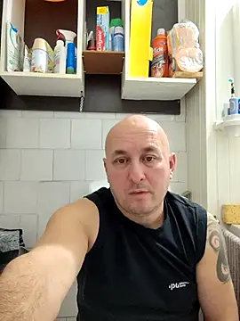 Snapshot of intx800 chatting on February 26, 2025, 4:24 pm intx800 online show from February 26, 2025, 4:24 pm