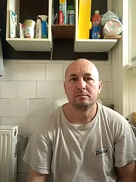 Snapshot of intx800 chatting on March 8, 2025, 5:17 am intx800 online show from March 8, 2025, 5:17 am