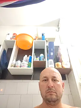 Snapshot of intx800 chatting on September 24, 2025, 2:15 am intx800 online show from September 24, 2025, 2:15 am