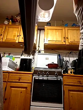 Snapshot of intx800 chatting on October 6, 2025, 2:09 am intx800 online show from October 6, 2025, 2:09 am