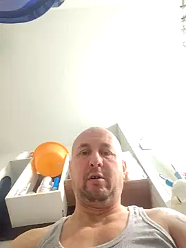 Snapshot of intx800 chatting on November 16, 2025, 7:47 am intx800 online show from November 16, 2025, 7:47 am