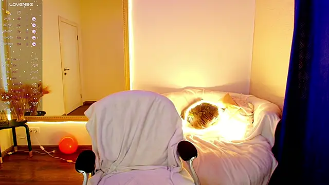 an6elica online show from November 8, 2025, 2:45 am